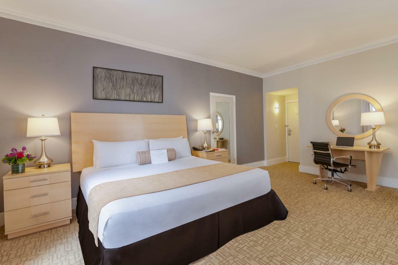 Hotel Pennsylvania Ню Йорк Екстериор снимка